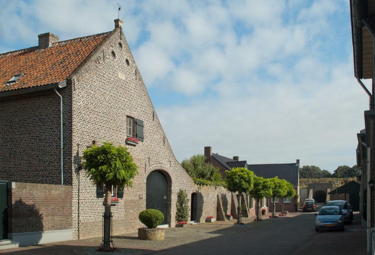 Het Gildehuis Met Sauna En Jacuzzi Stevensweert Exterior foto